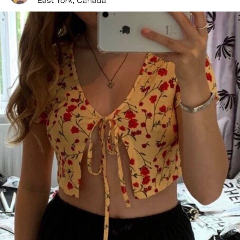 Tie front floral print crop top/cardigan